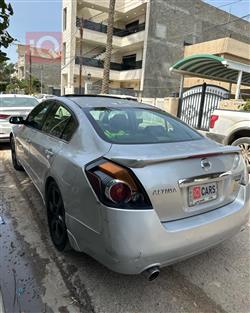 نيسان ألتيما